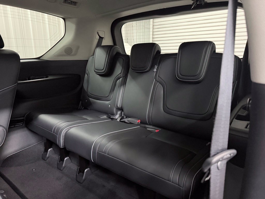 New 2027 INFINITI QX80 Luxe RWD image 36