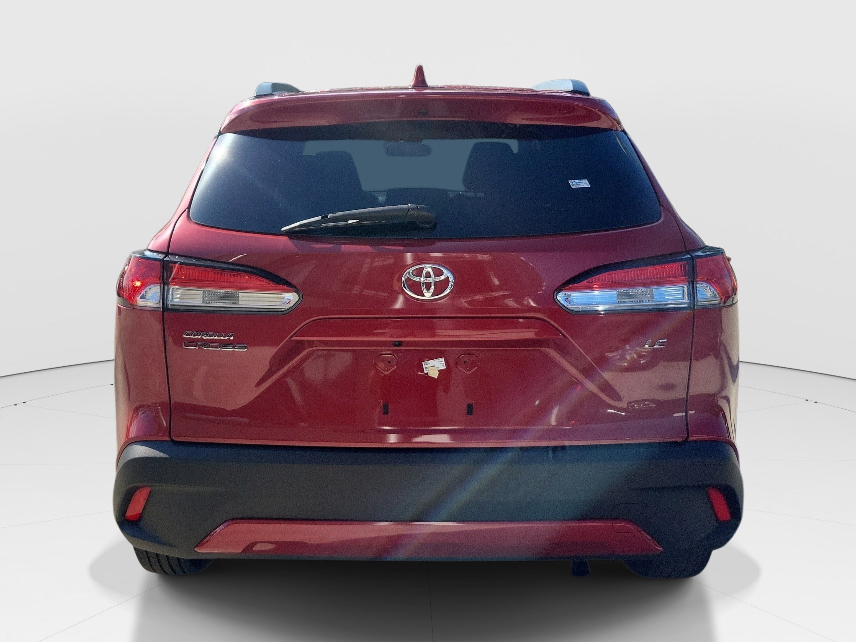 Used 2022 Toyota Corolla Cross LE FWD image 6