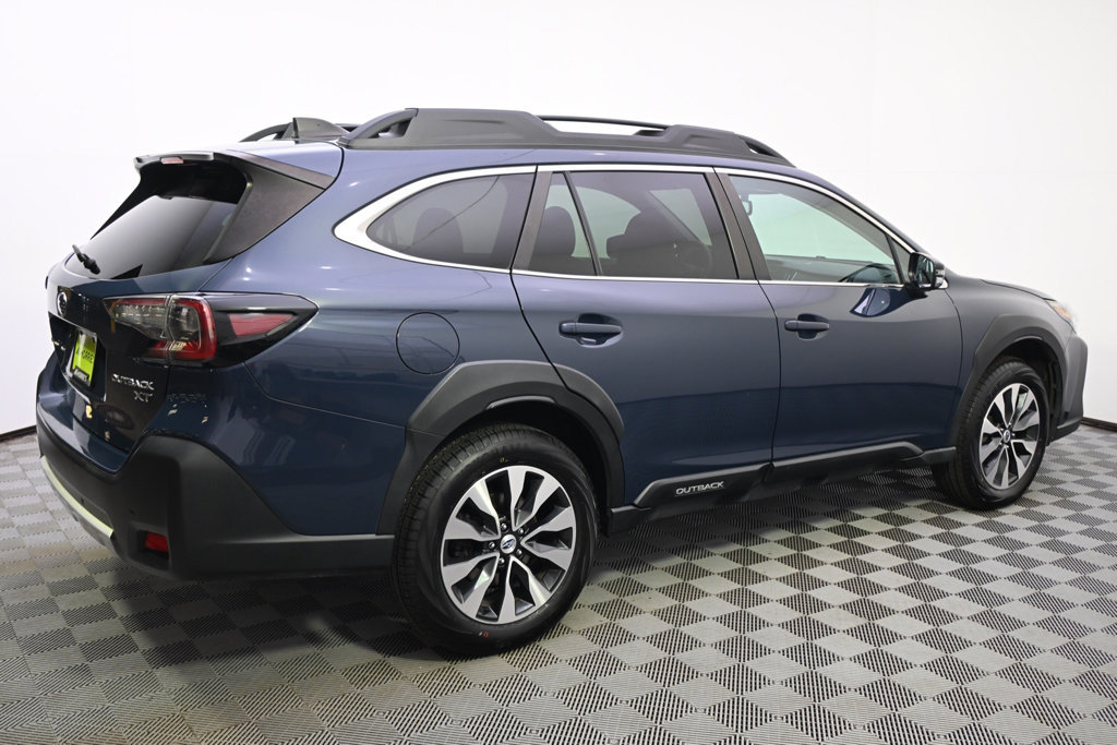 Used 2023 Subaru Outback Limited XT AWD/4WD image 7