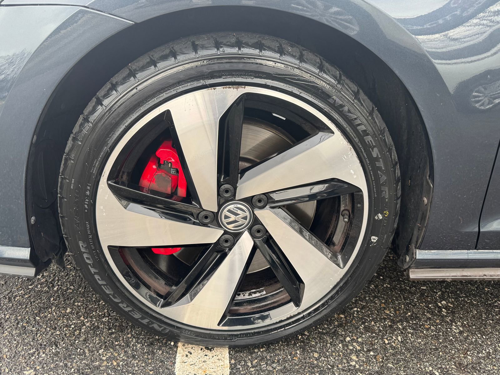 Used 2018 Volkswagen GTI SE w/ SE Leather Package image 33