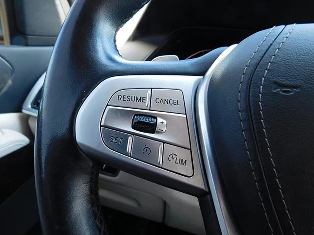 Used 2019 BMW X7 xDrive40i w/ Cold Weather Package image 29