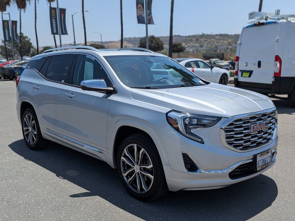 Used 2019 GMC Terrain Denali w/ Advanced Safety Package AWD/4WD image 12