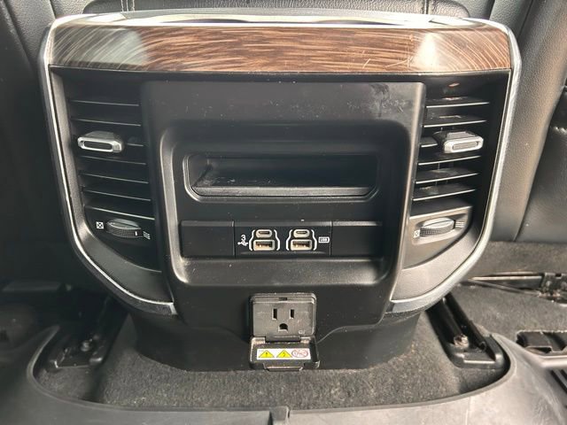 Used 2019 RAM 1500 Laramie AWD/4WD image 45