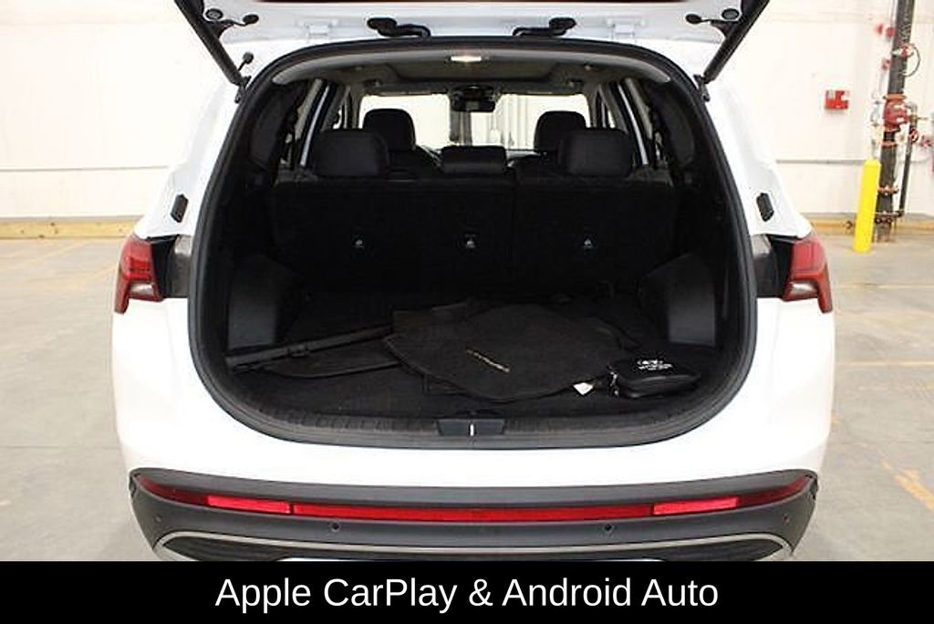 Used 2022 Hyundai Santa Fe SEL Premium w/ Cargo Package image 16