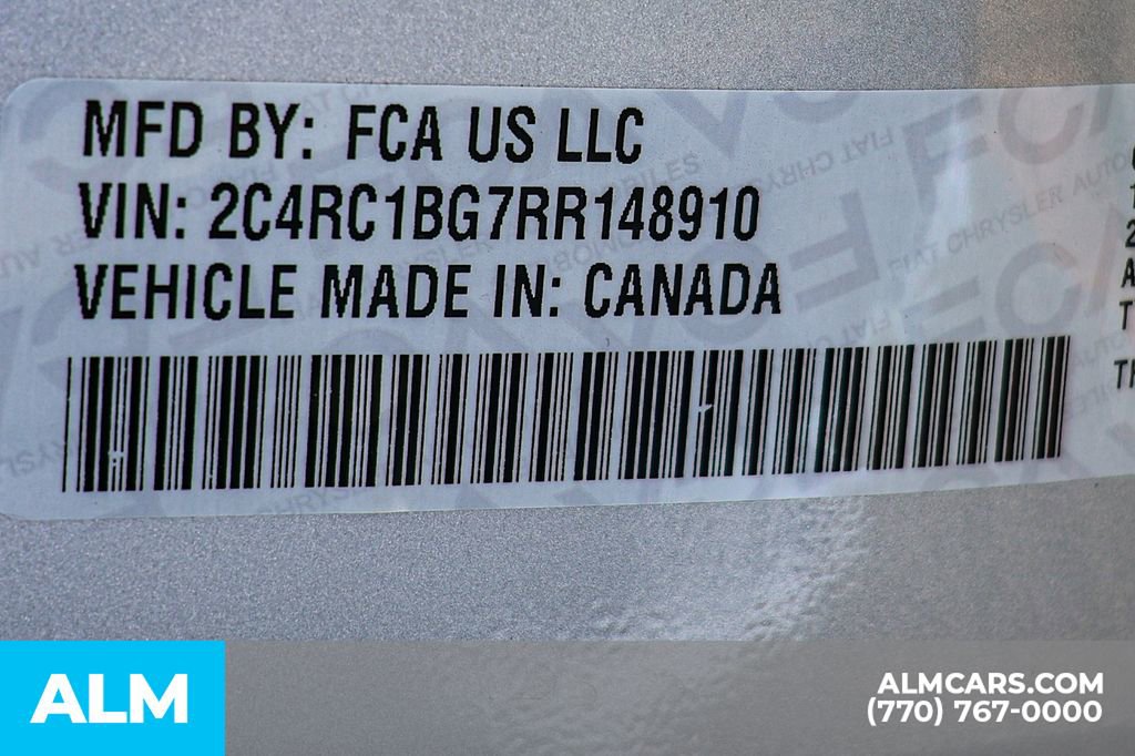 Used 2024 Chrysler Pacifica Touring-L image 65