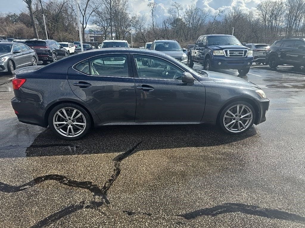 Used 2008 Lexus IS 350 image 2