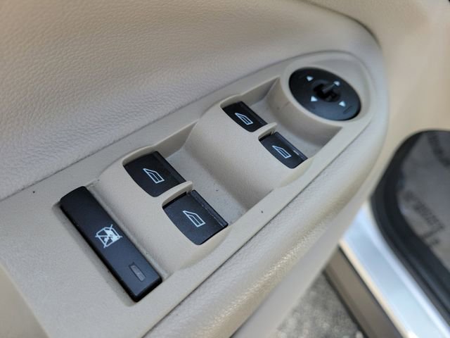 Used 2016 Ford Escape SE w/ Equipment Group 201A image 17