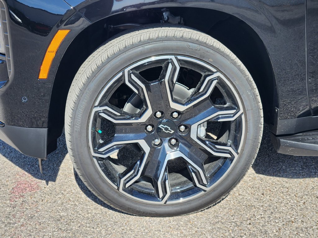 New 2026 Chevrolet Tahoe RST w/ RST Capability Package AWD/4WD image 9
