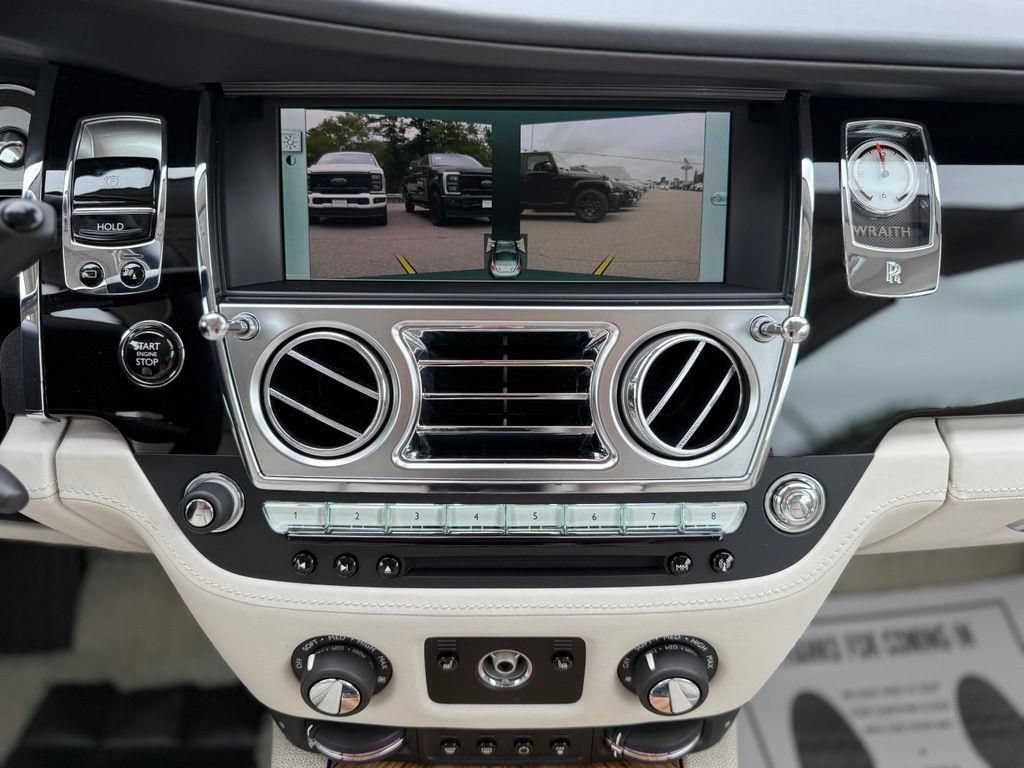 Used 2015 Rolls-Royce Wraith RWD image 34