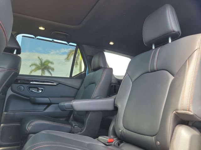 Used 2023 Honda Pilot TrailSport image 13