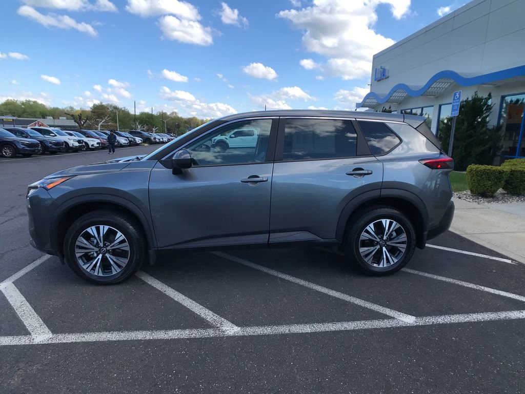Used 2023 Nissan Rogue SV AWD/4WD image 8