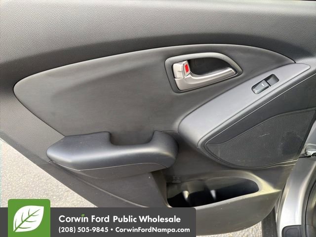 Used 2012 Hyundai Tucson GLS image 27