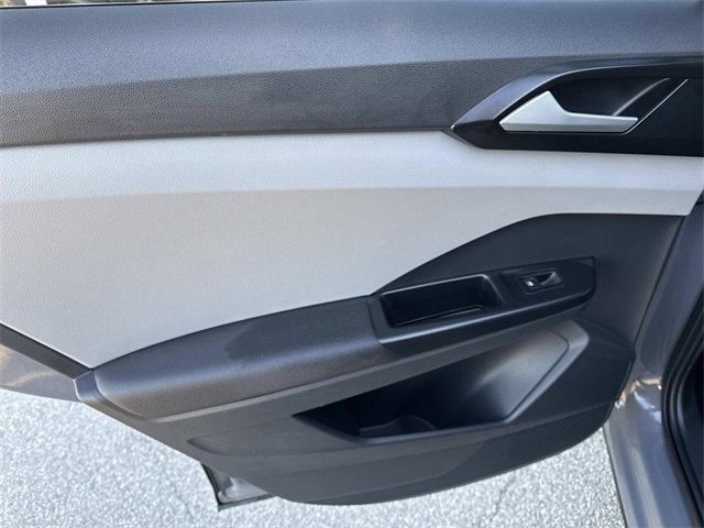 Used 2023 Volkswagen Taos SE w/ Panoramic Sunroof Package image 22