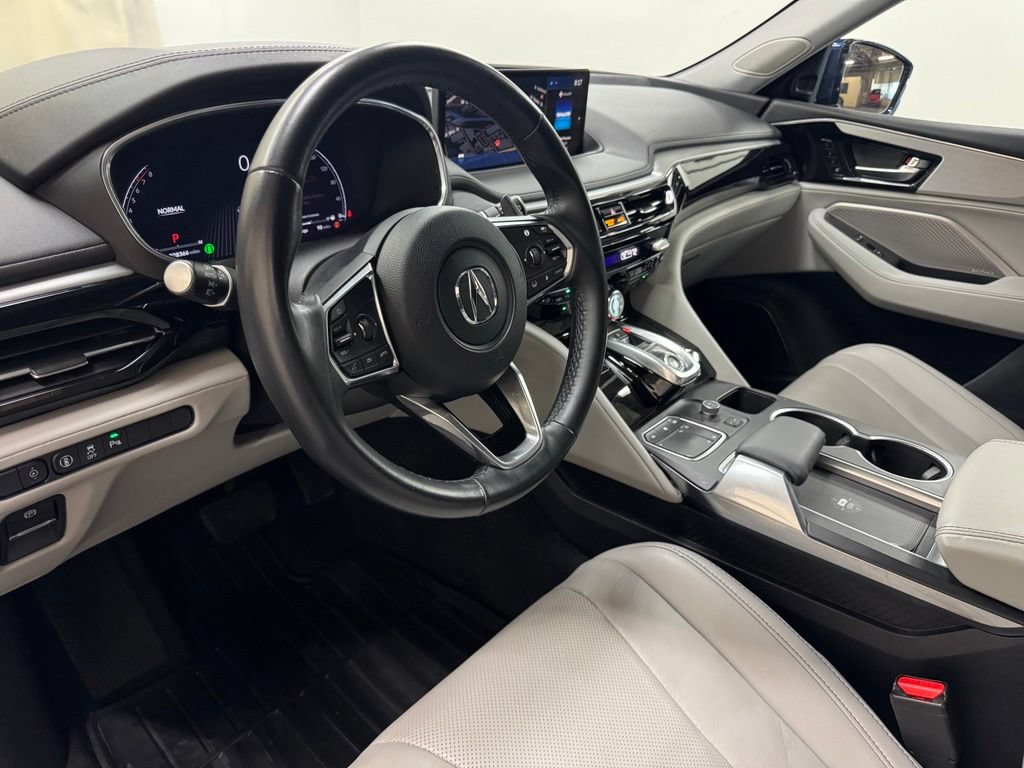 Certified 2023 Acura MDX w/ Technology Package AWD/4WD image 16
