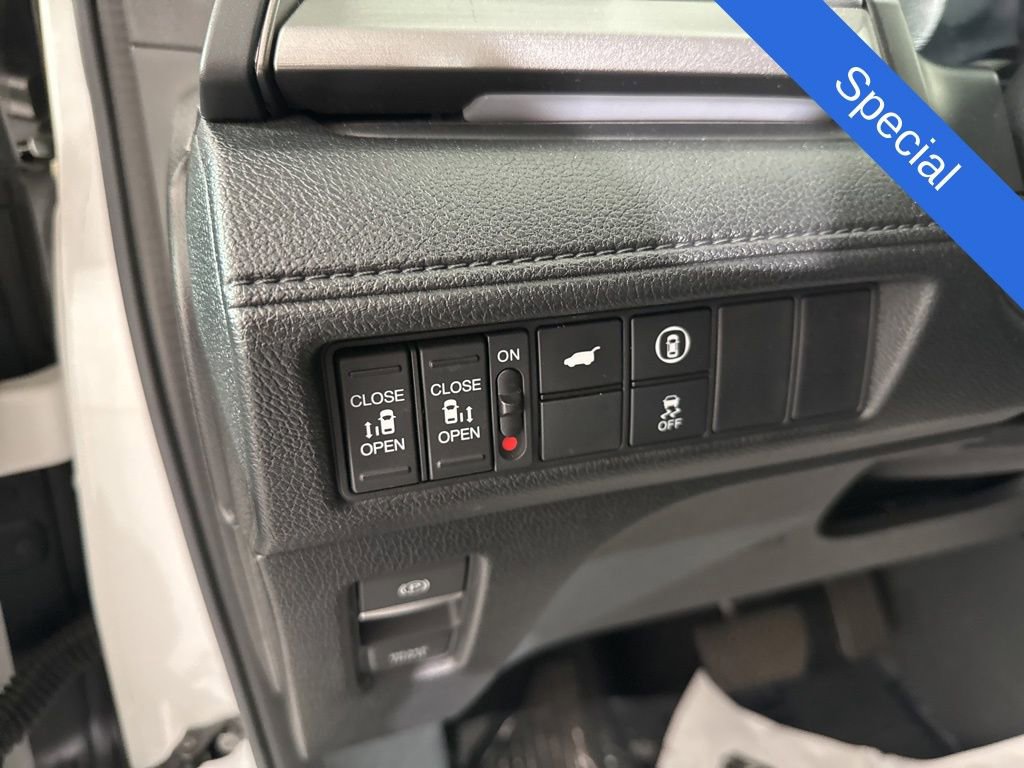 Used 2023 Honda Odyssey Sport image 21