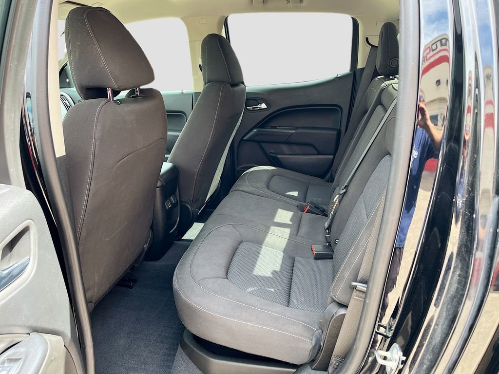 Used 2022 Chevrolet Colorado LT w/ LT Convenience Package AWD/4WD image 24