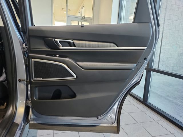 Certified 2024 Kia Telluride EX w/ EX Captain's Chair Package AWD/4WD image 29