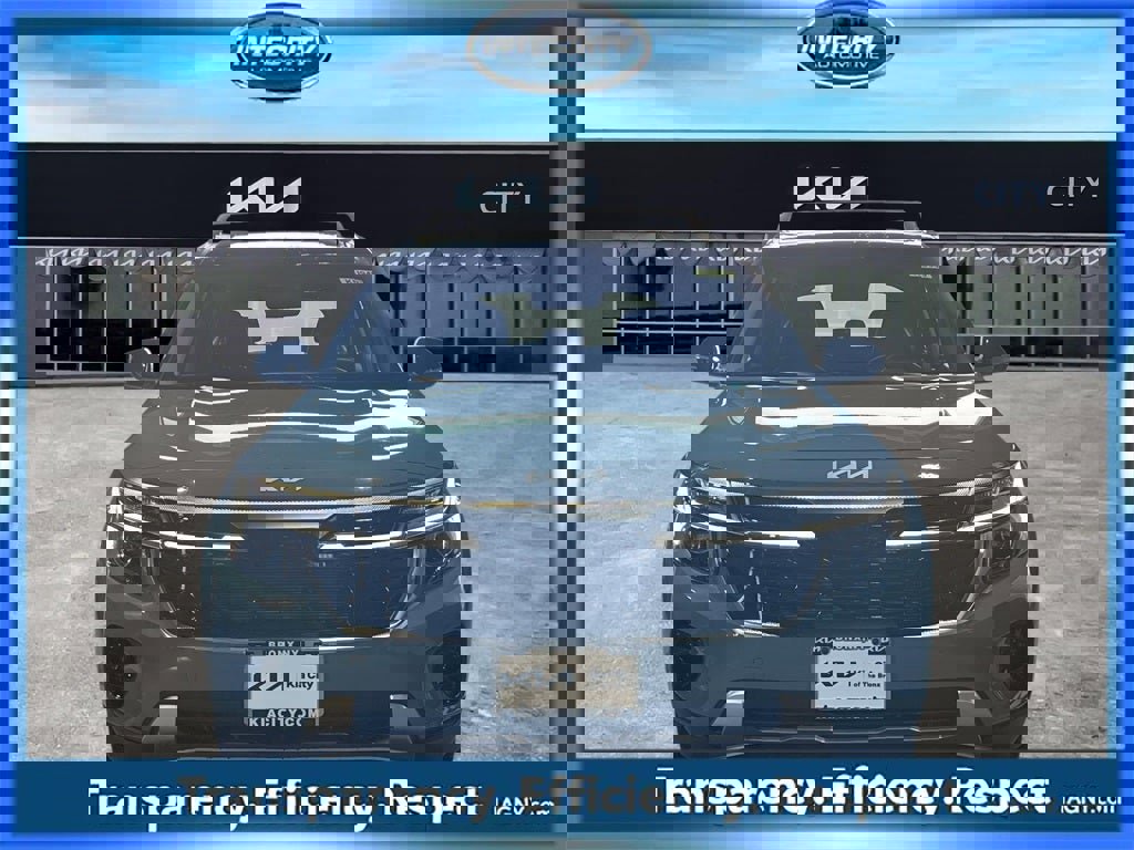 Used 2025 Kia Seltos S image 2