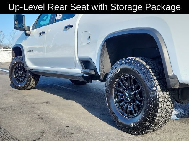 Used 2025 Chevrolet Silverado 2500 ZR2 w/ Technology Package image 17