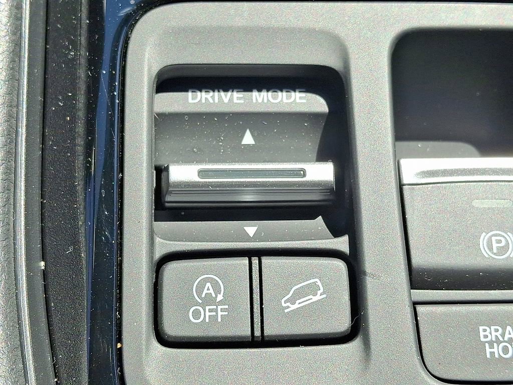 Used 2025 Honda Pilot Black Edition image 22