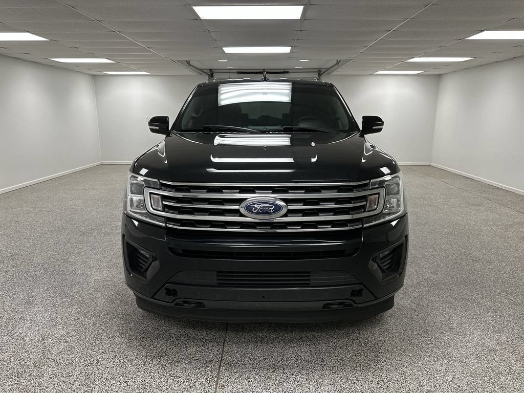 Used 2019 Ford Expedition Max XLT w/ Equipment Group 202A AWD/4WD image 3