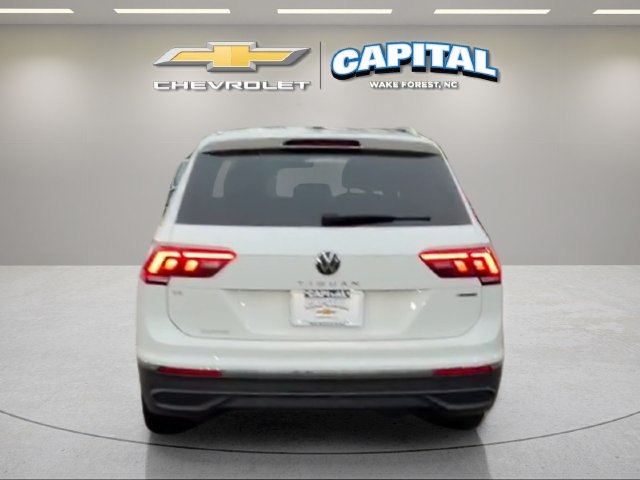 Used 2024 Volkswagen Tiguan SE AWD/4WD image 4