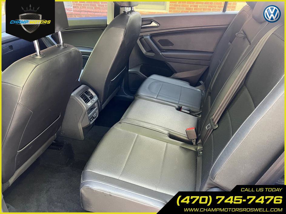Used 2018 Volkswagen Tiguan SEL image 17