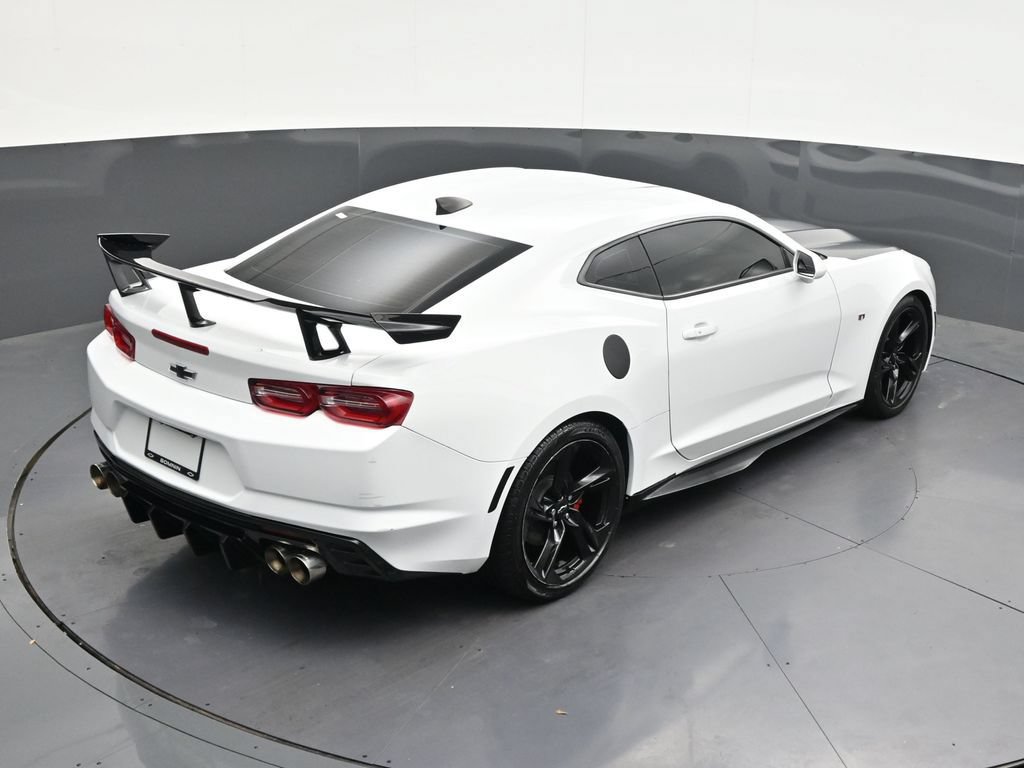 Used 2021 Chevrolet Camaro LT RWD image 20