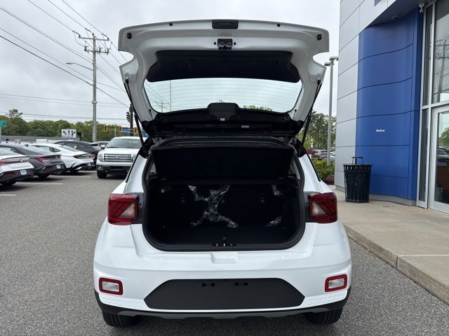 Used 2025 Hyundai Venue Limited image 51