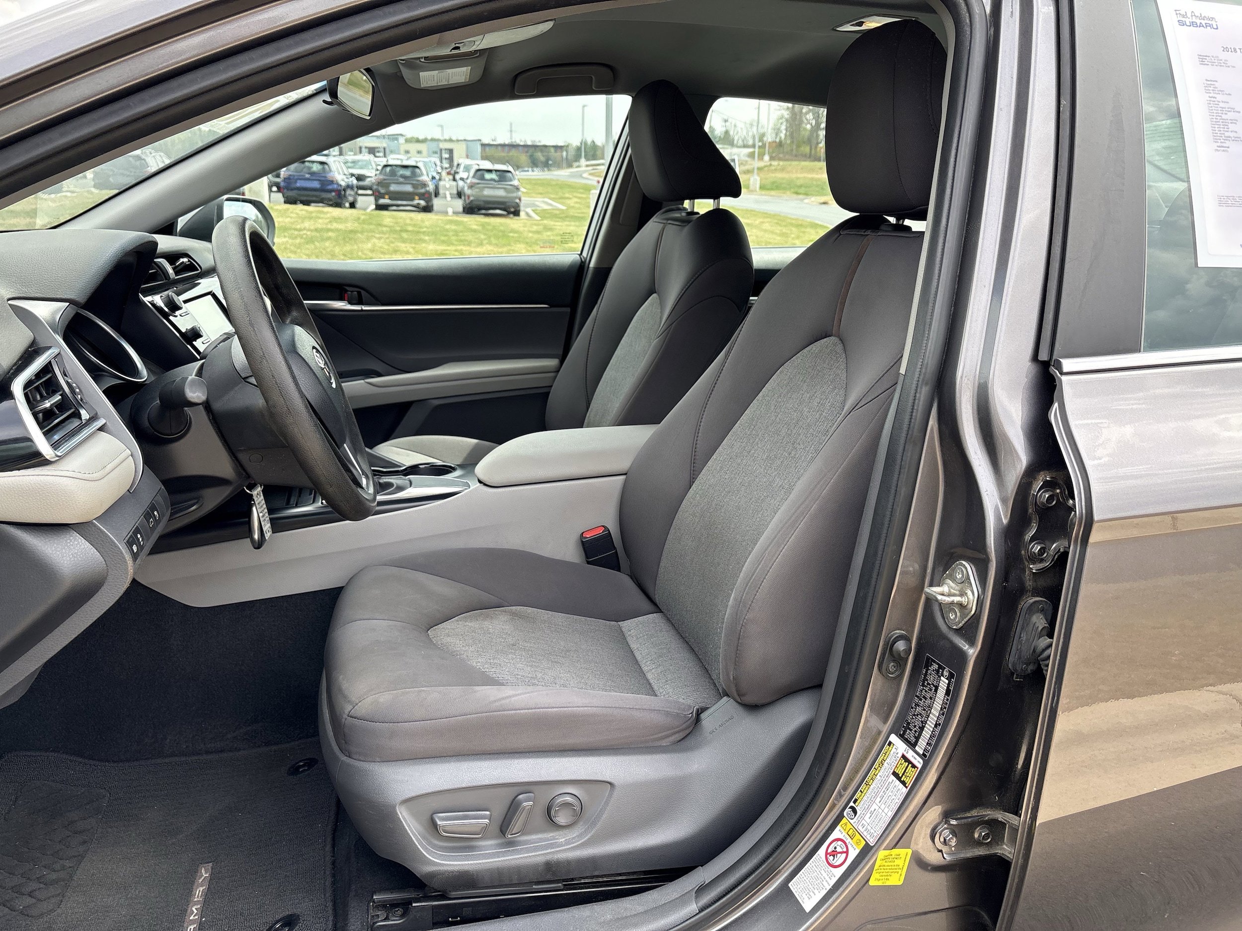 Used 2018 Toyota Camry LE FWD image 26