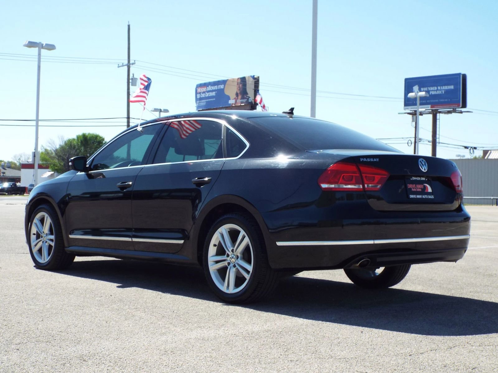 Used 2014 Volkswagen Passat TDI SE FWD image 8