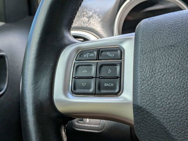 Used 2020 Dodge Journey SE w/ SE Popular Equipment Group FWD image 27