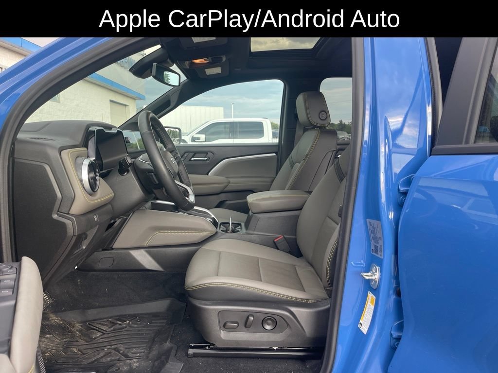Used 2025 Chevrolet Colorado ZR2 AWD/4WD image 12