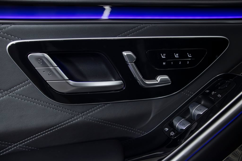 Used 2024 Mercedes-Benz Maybach S 580 4MATIC image 33