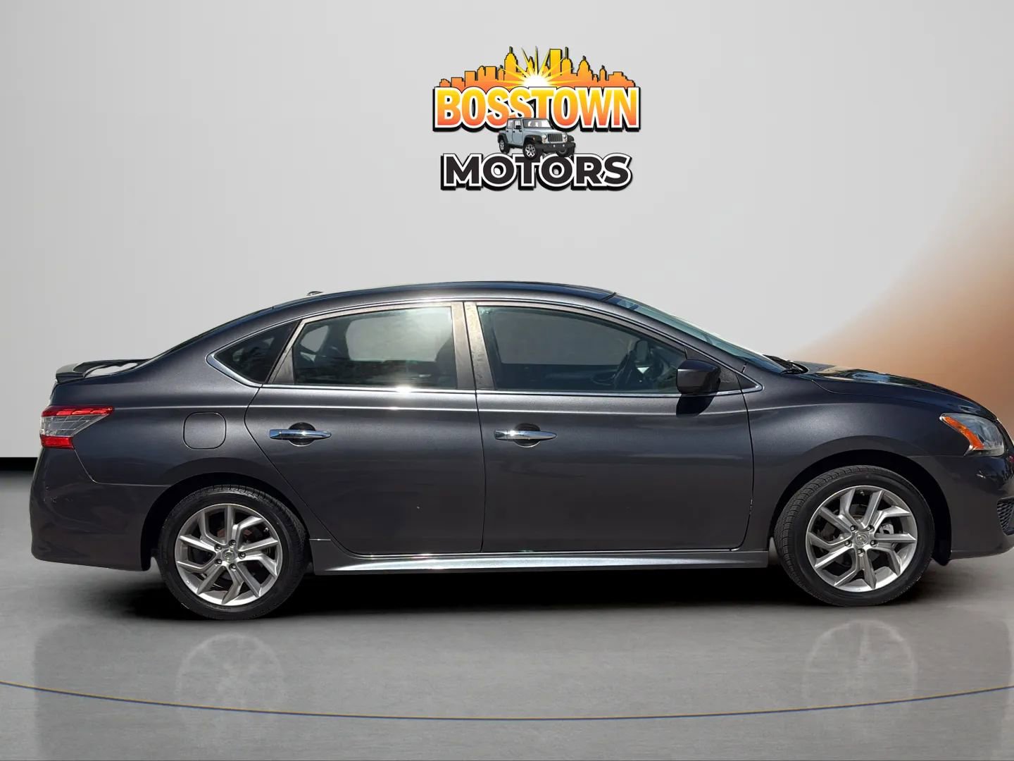 Used 2014 Nissan Sentra SR w/ SR Driver Package FWD image 9