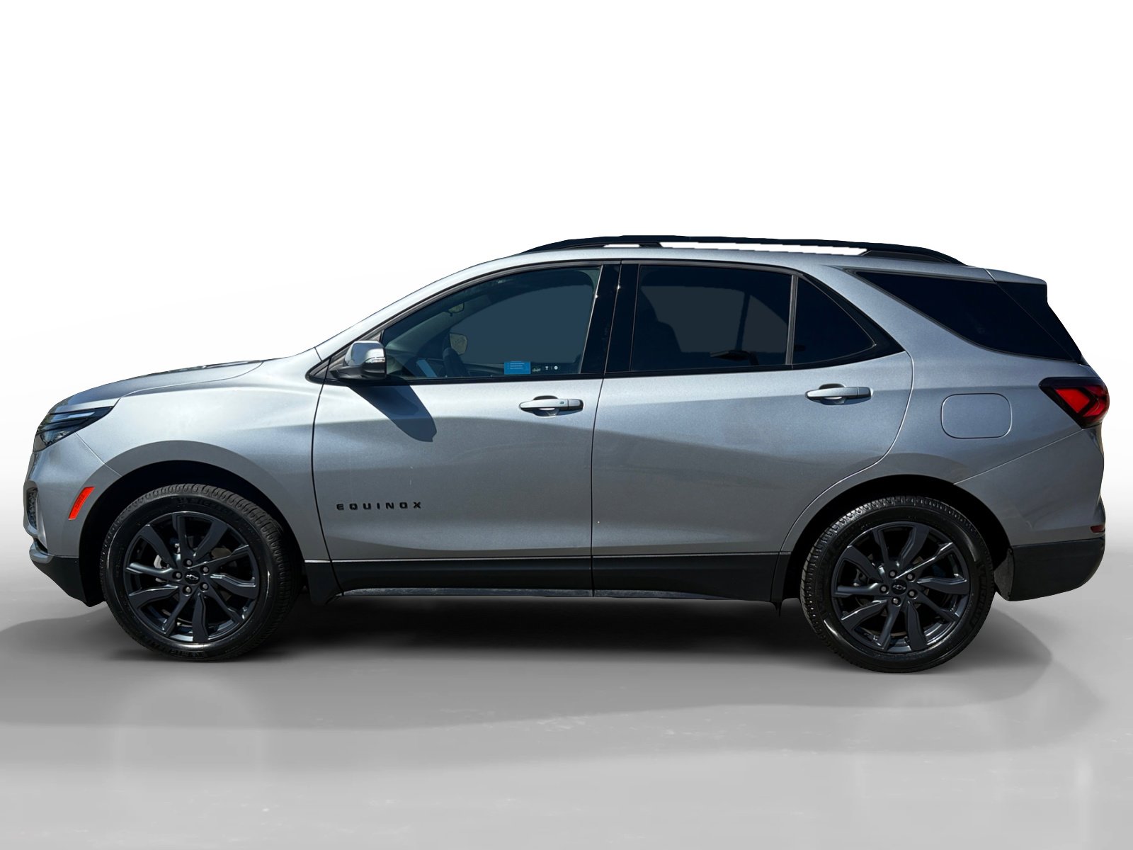 Used 2024 Chevrolet Equinox RS w/ RS Leather Package image 2