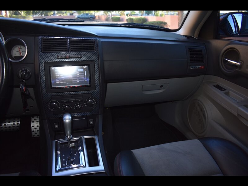Used 2006 Dodge Magnum SRT8 w/ SRT Option Group I RWD image 29