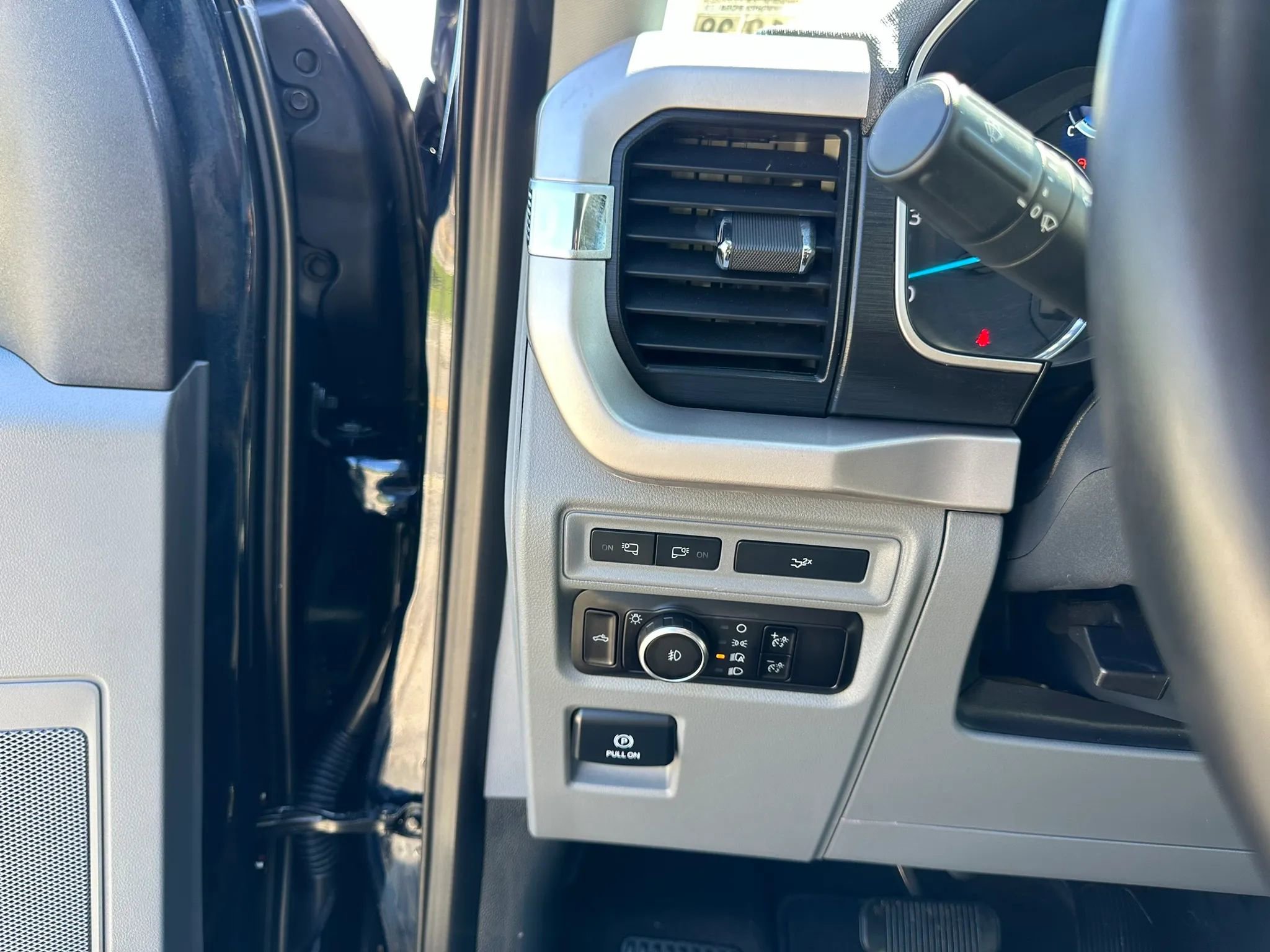 Used 2023 Ford F150 XLT w/ Equipment Group 302A High AWD/4WD image 19