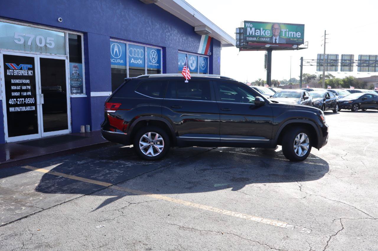 Used 2018 Volkswagen Atlas SEL FWD image 2