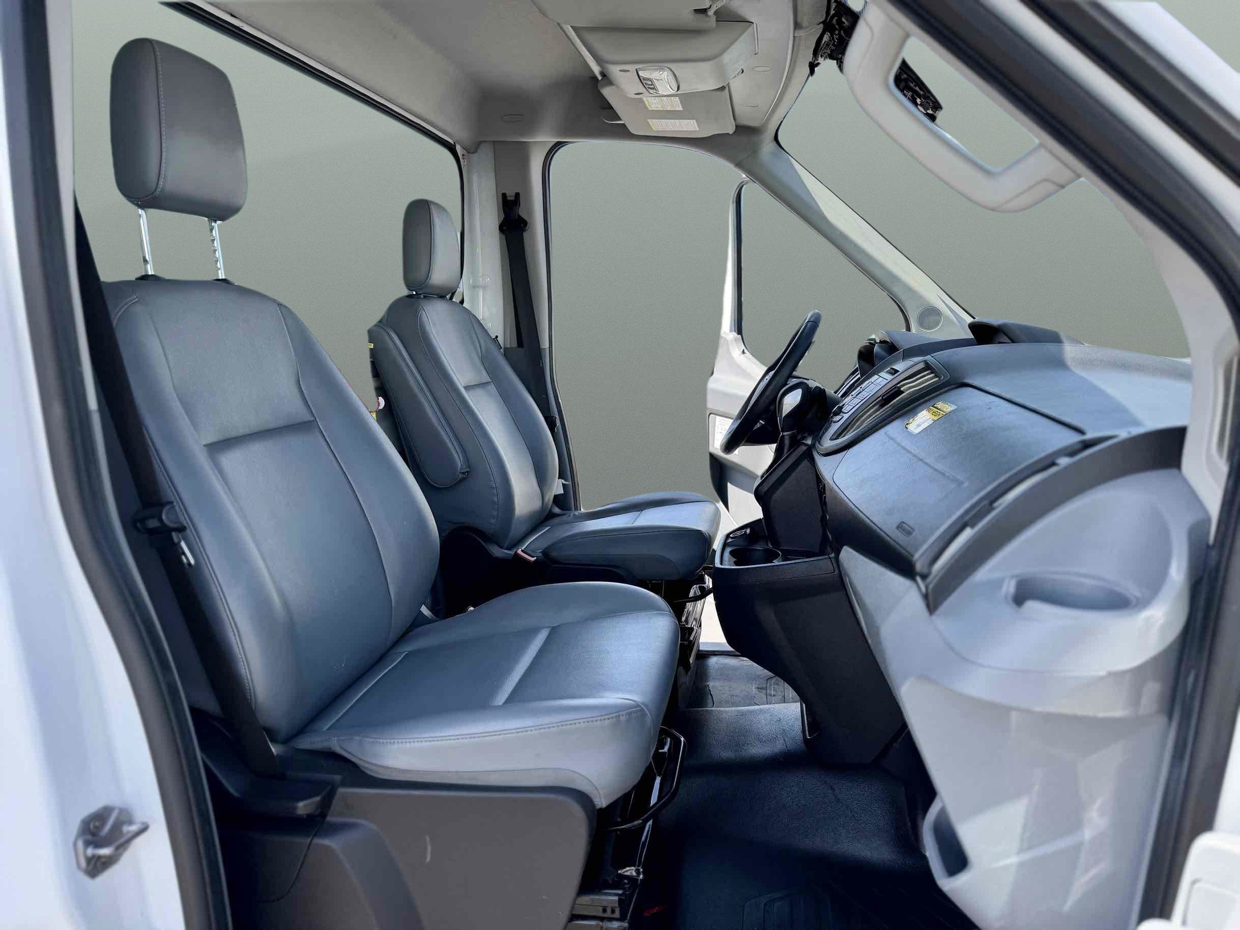 Used 2019 Ford Transit 350 156 DRW RWD image 13