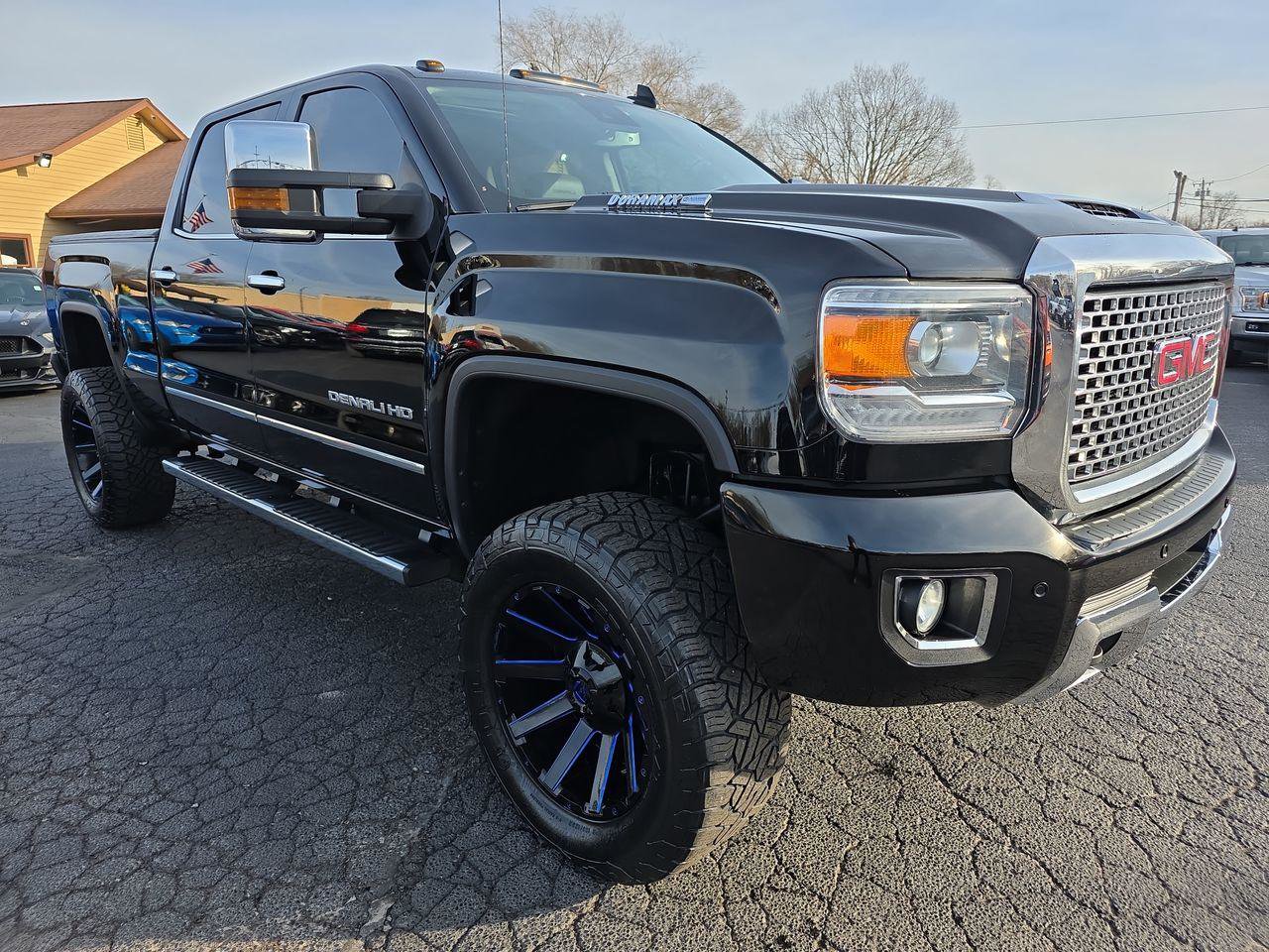 Used 2016 GMC Sierra 2500 Denali w/ Duramax Plus Package AWD/4WD image 18