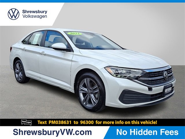 Used 2023 Volkswagen Jetta SE image 1