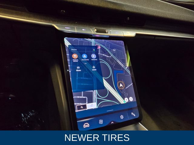Used 2025 Lucid Air Touring AWD/4WD image 3