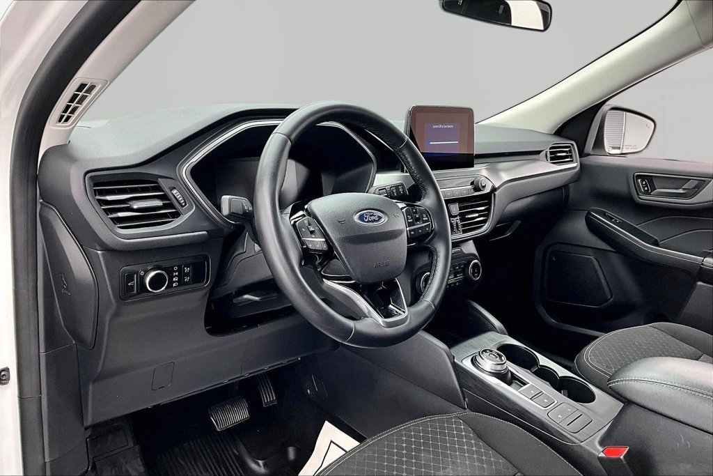 Certified 2023 Ford Escape Active w/ Cold Weather Package FWD image 14