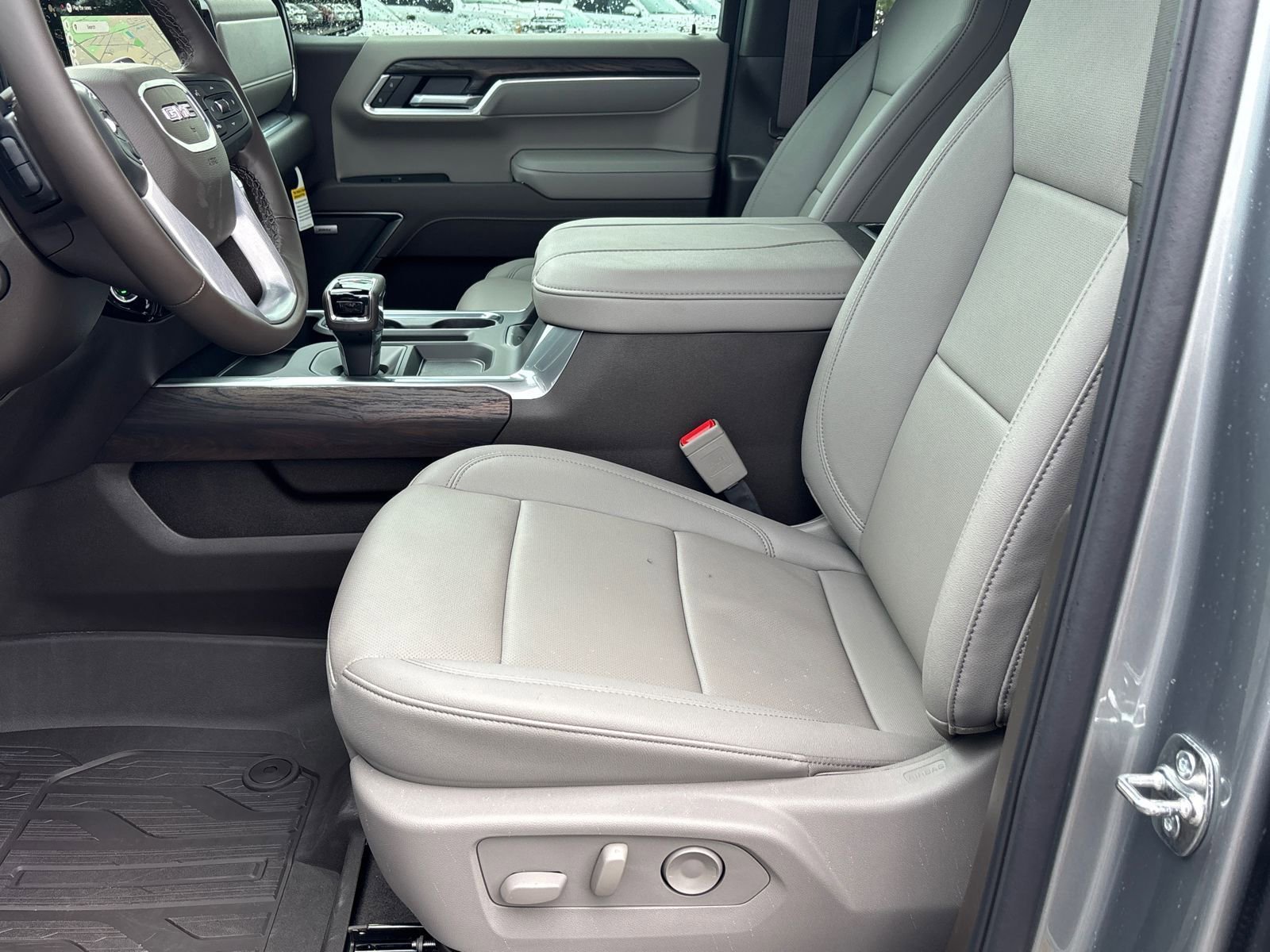 New 2026 GMC Sierra 1500 SLT w/ SLT Premium Plus Package image 27