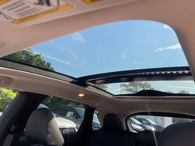 New 2025 INFINITI QX50 Luxe w/ Accent Package image 24