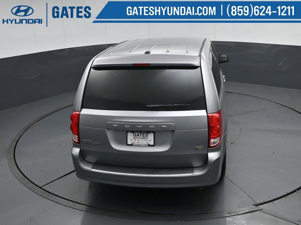 Used 2016 Dodge Grand Caravan SE FWD image 39