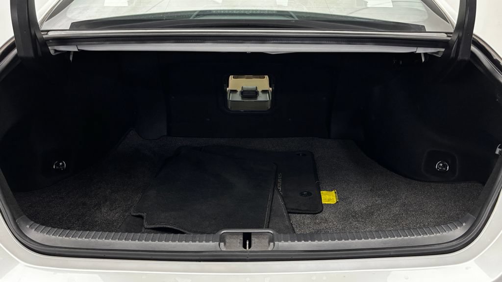 Used 2021 Lexus ES 300h w/ Premium Package FWD image 43