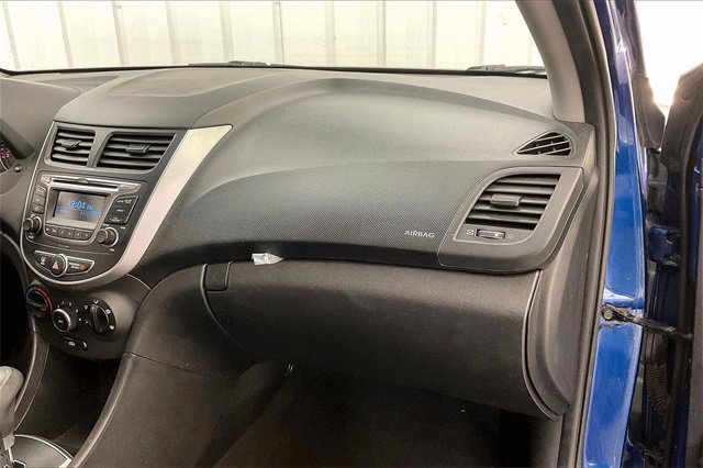Used 2016 Hyundai Accent SE image 17