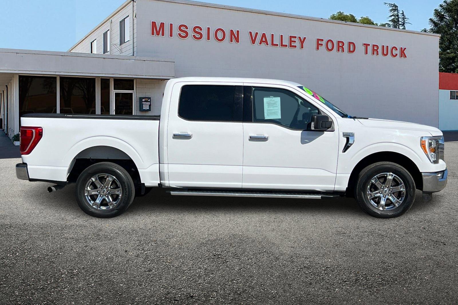 Used 2023 Ford F150 XLT w/ Equipment Group 302A High image 3